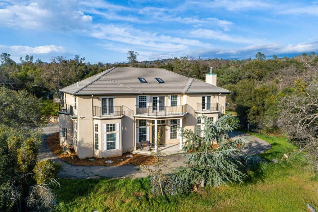 Yosemite South Presidential Mansion Villa โคสต์โกลด์ ภายนอก รูปภาพ