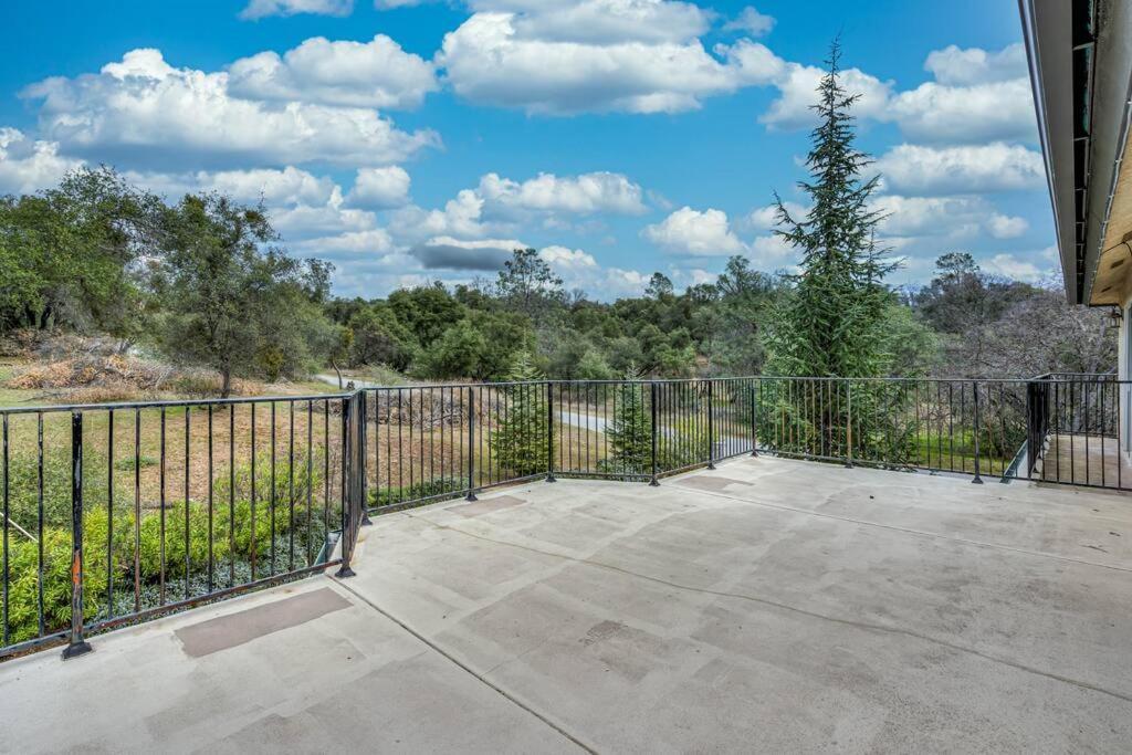 Yosemite South Presidential Mansion Villa โคสต์โกลด์ ภายนอก รูปภาพ